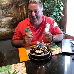 Meet your Posher, Mark